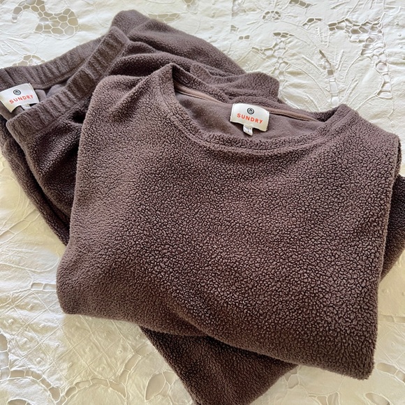 Sundry small set - Picture 3 of 3